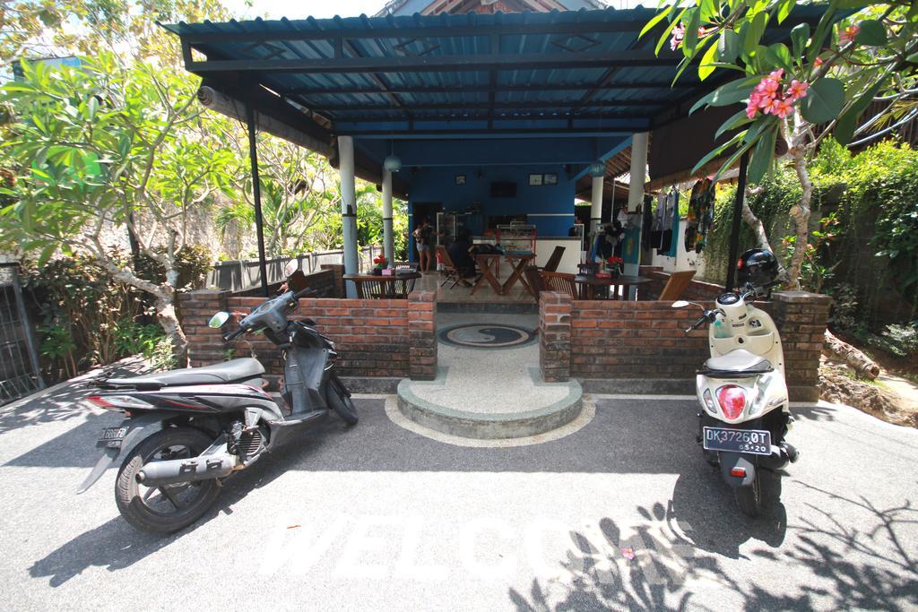 Rambo Homestay Uluwatu  Exterior photo
