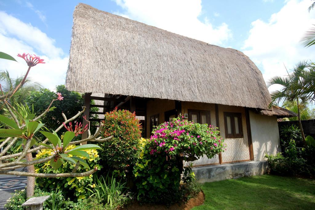 Rambo Homestay Uluwatu  Exterior photo