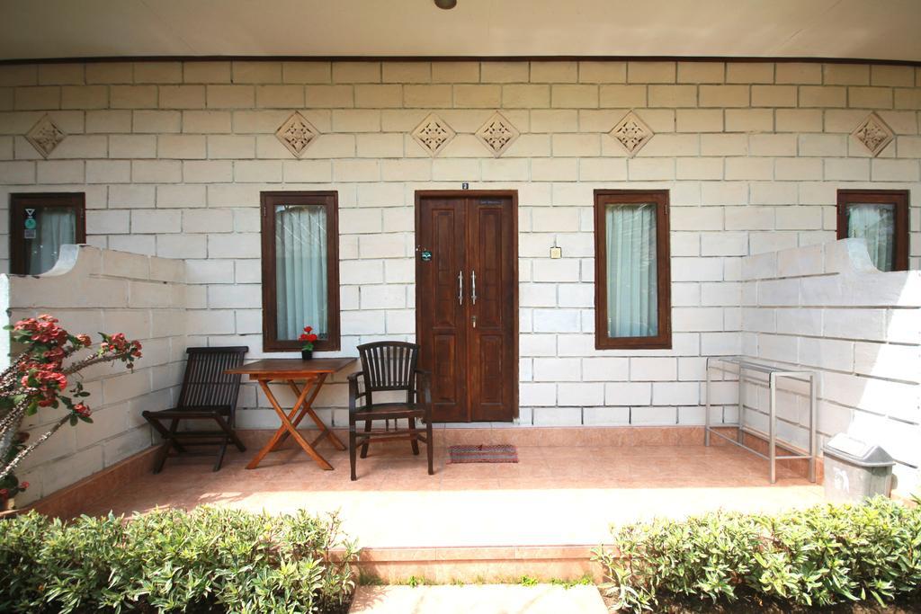 Rambo Homestay Uluwatu  Exterior photo