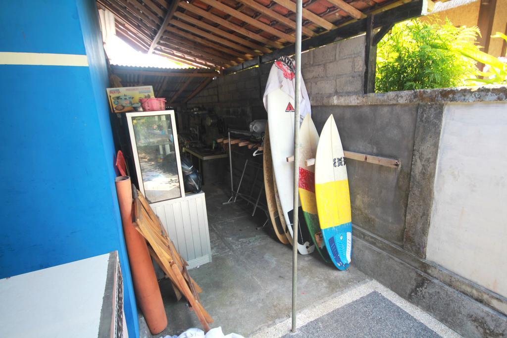 Rambo Homestay Uluwatu  Exterior photo